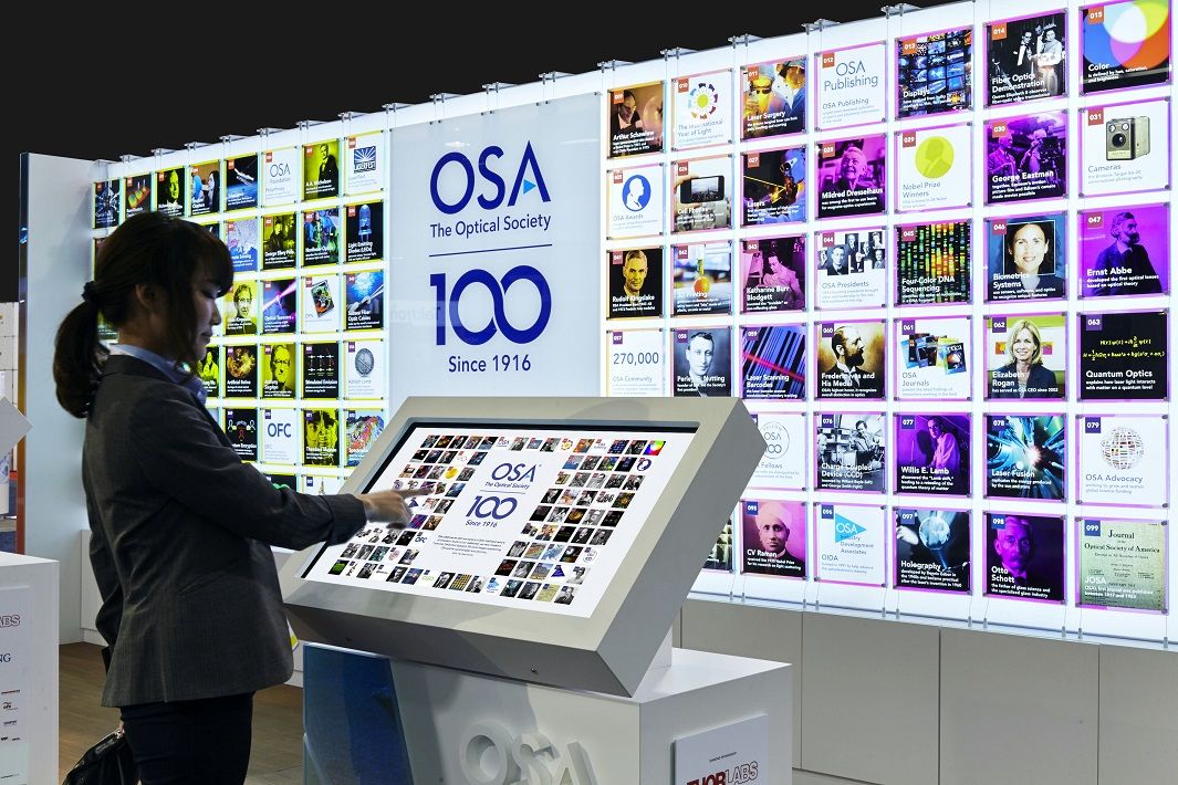 retail digital signage